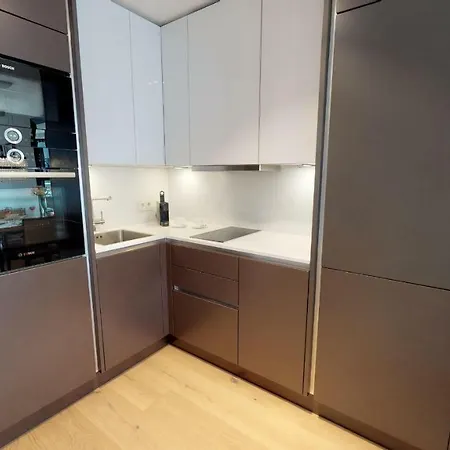 White Pearl 2.03 Apartment *